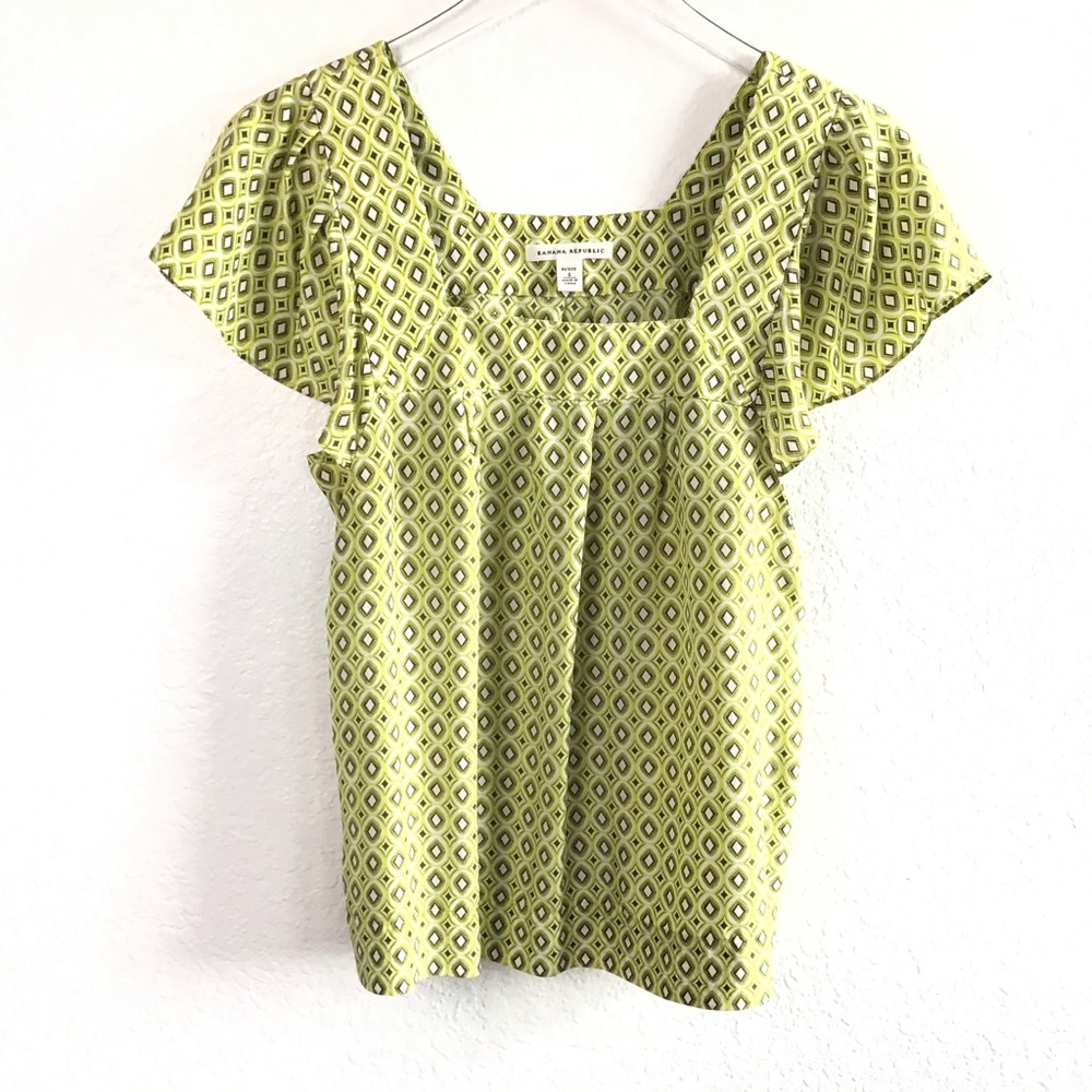 Banana Republic 100% Silk Top size S petite